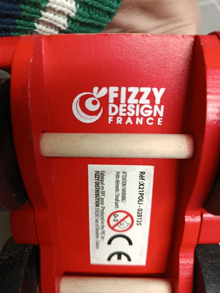 Camion de pompier en bois - photo numéro 6