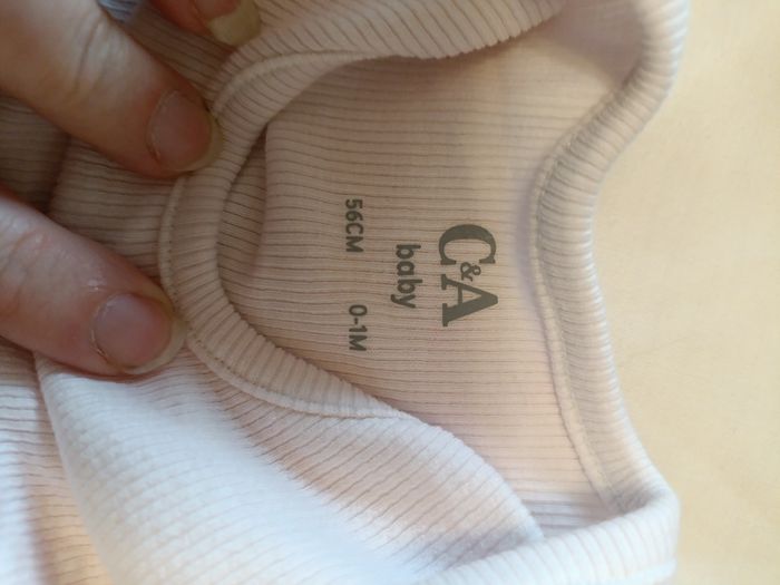 Body 0-1 mois - photo numéro 3