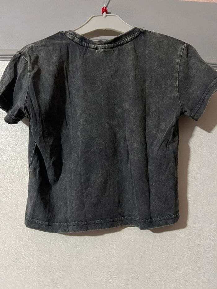 Tee shirt fille taille 3/4 ans marque Barbie très bon état - photo numéro 3