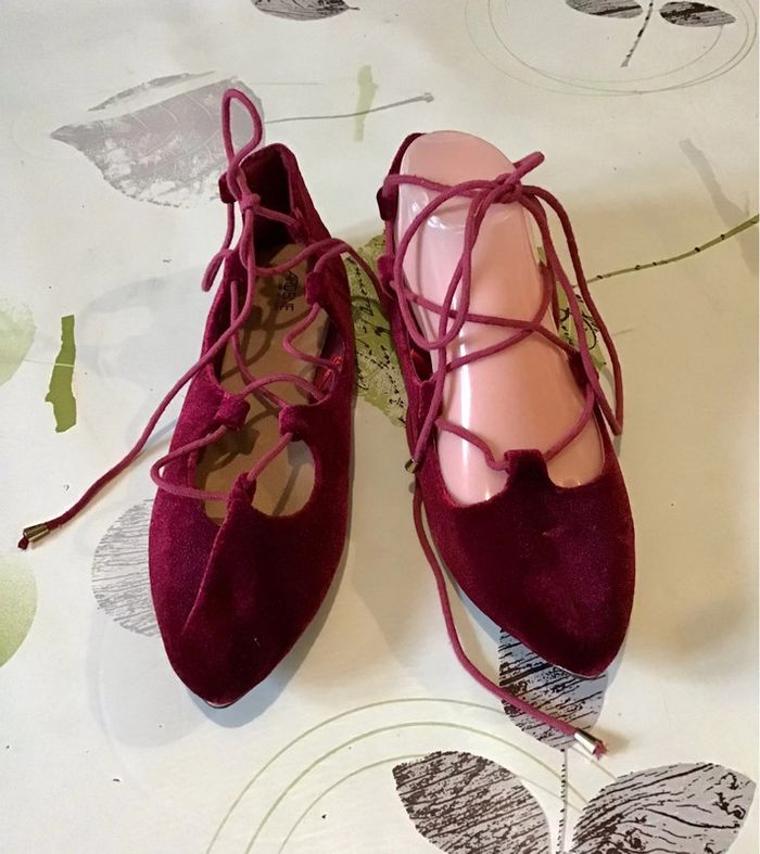Chaussures plate velours bordeaux avec laçage taille 38 - photo numéro 2