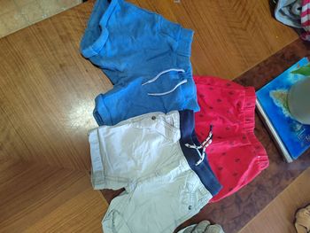 Lot 3 shorts 
