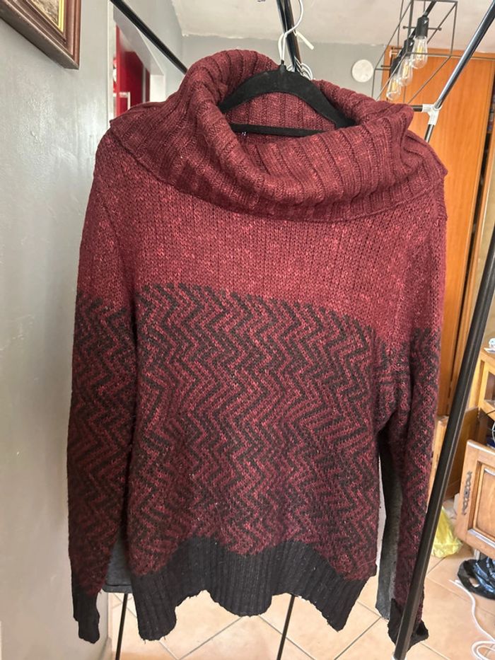 Pull Only bordeaux et noir col roulé ample - photo numéro 2