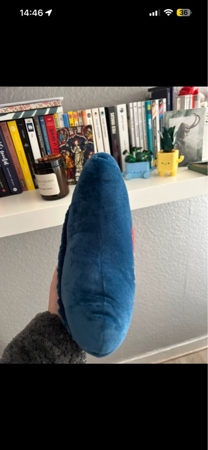 Coussin Spiderman pour appui tête miniso - photo numéro 3