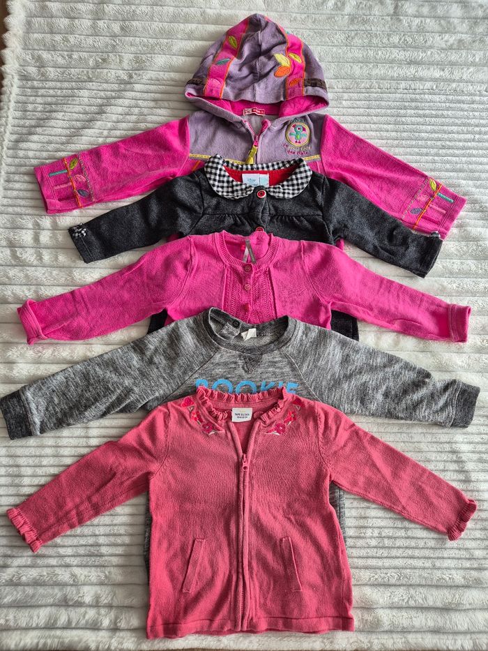 Lot vestes + sweat fille 18 mois