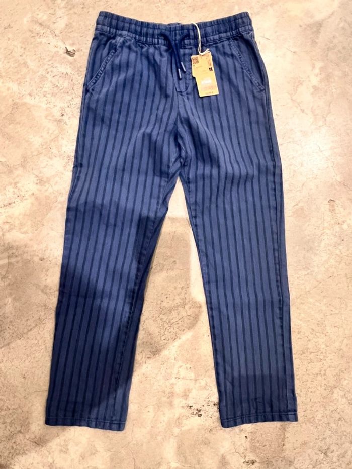 Jean fin Monoprix garçon taille 10 ans neuf et étiqueté