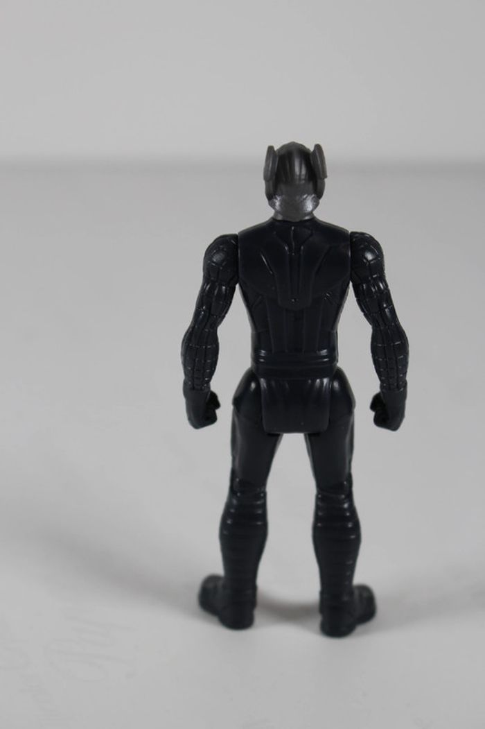 Hasbro Figurine Avengers Thor 9 cm - photo numéro 3