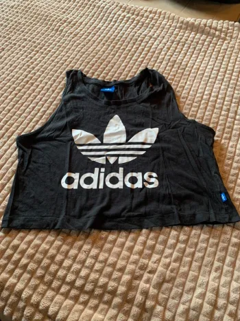 Top adidas