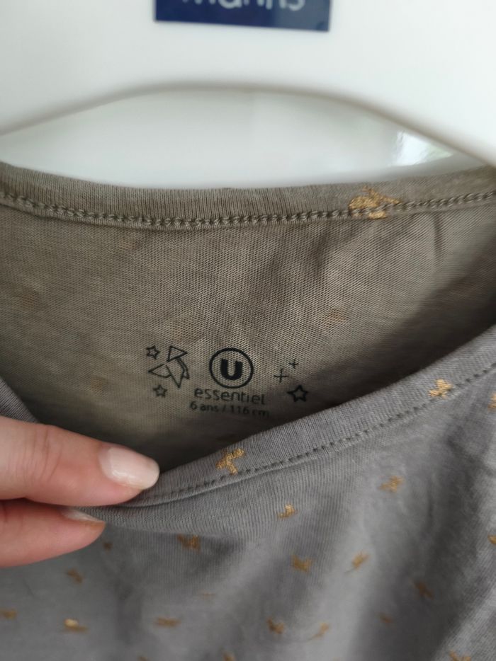 Tee shirt 6 ans - photo numéro 2