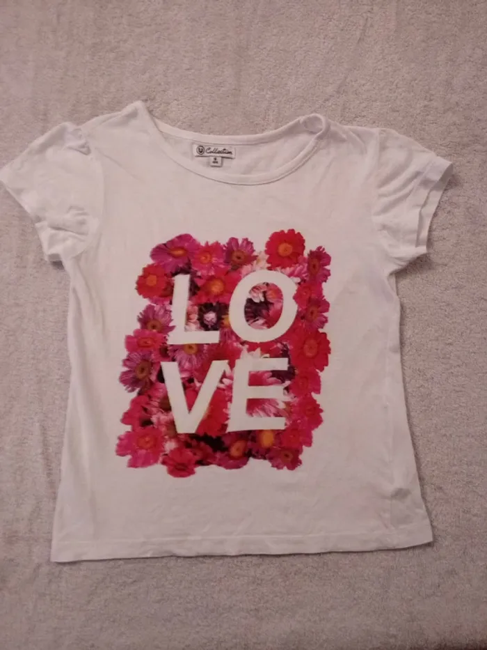 Tee-shirt 6 ans (réf perso Q9)(familleac72)