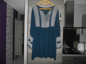 Robe (Natura), taille: XL (correspond à du 42) à 0,50 EURO