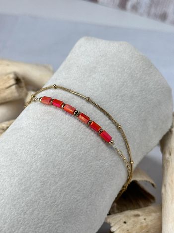 Bracelets plusieurs rangs en acier or et pierre cristal corail
