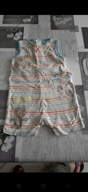 Combi short taille 12 mois