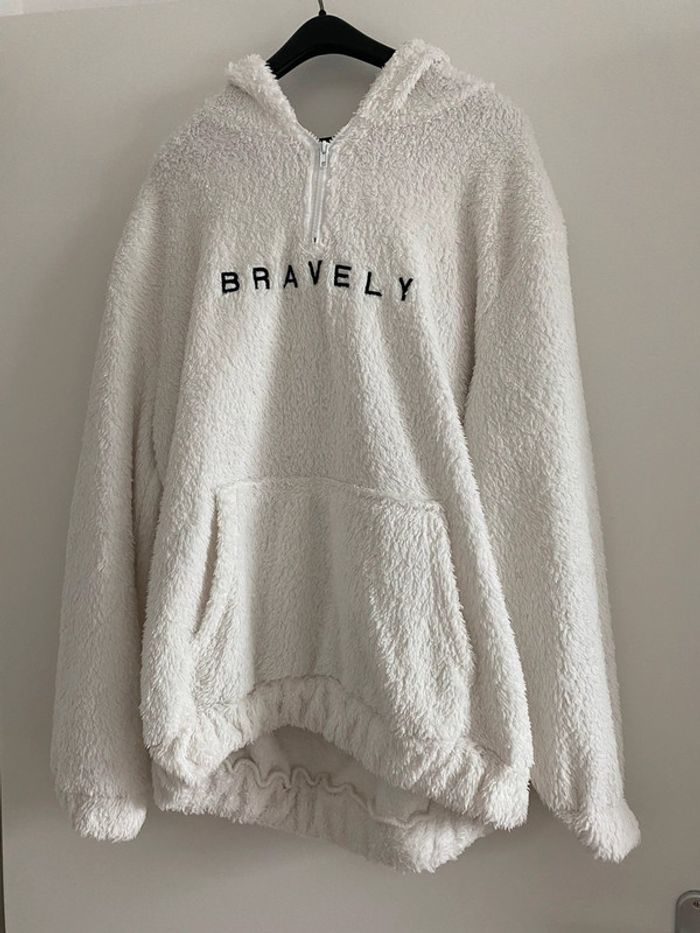 Pull polaire à capuche