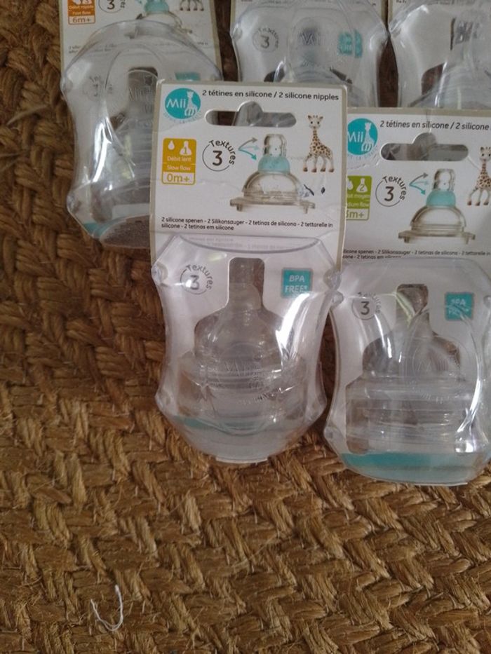 lot tétines biberons MII 0, 3, 6 et 9 m + capuchons ( possible achat à l'unité voir annonce) - photo numéro 2