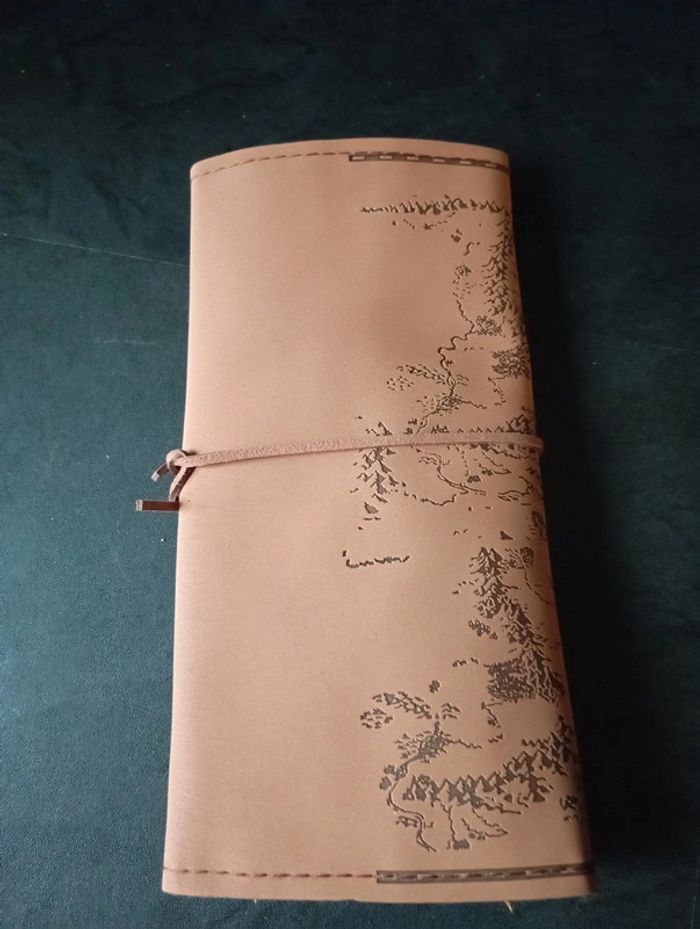 Trousse crayons et stylos vintage : idée cadeau 🎁 - photo numéro 2