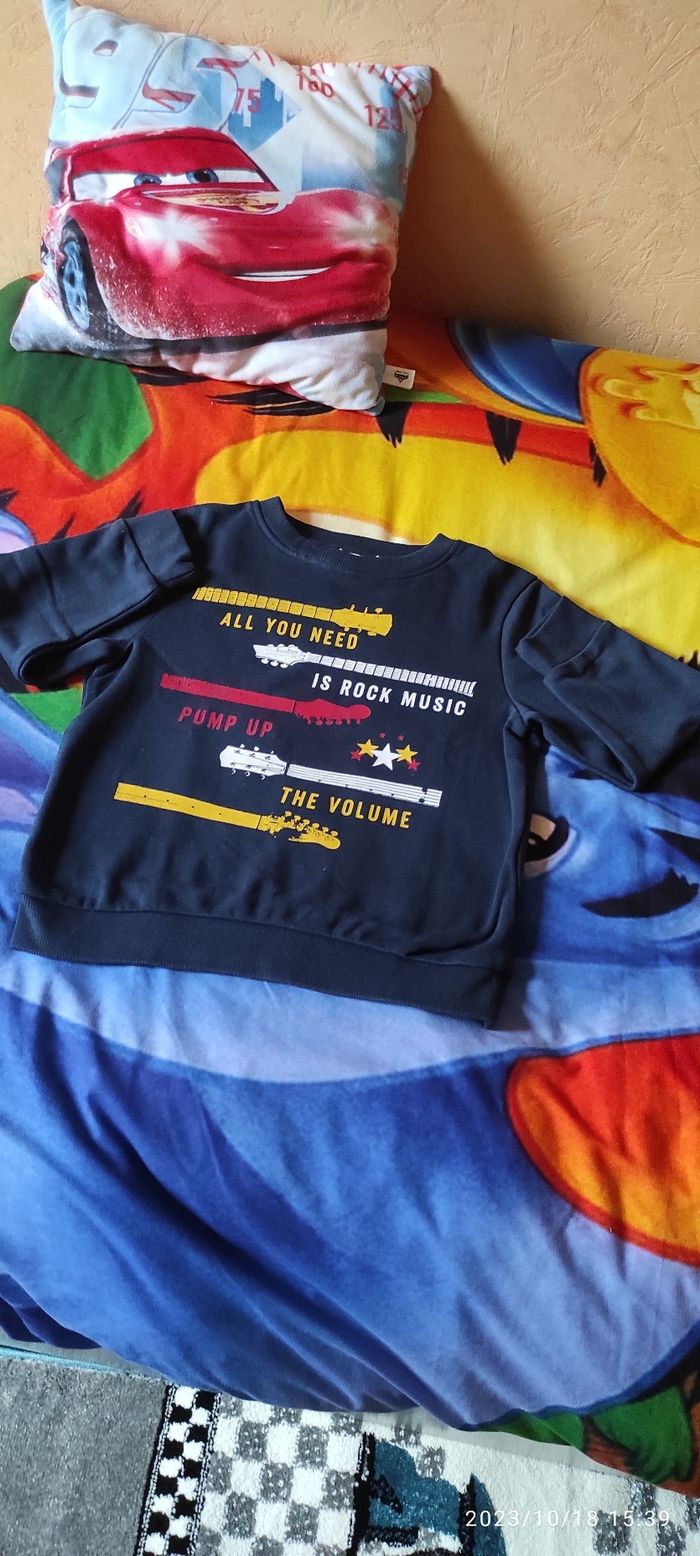 Lot 2 sweats Looney Tunes 6 ans - photo numéro 14