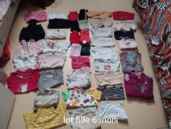 Lot fille 6 mois