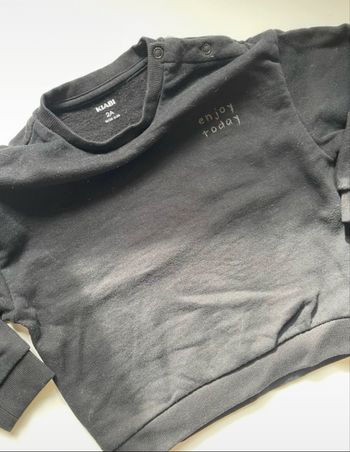 Pull noir 2 ans