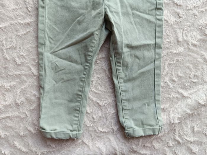 Pantalon jeans vert clair Garçon 18 mois Kiabi Eco conception coton bio - photo numéro 4