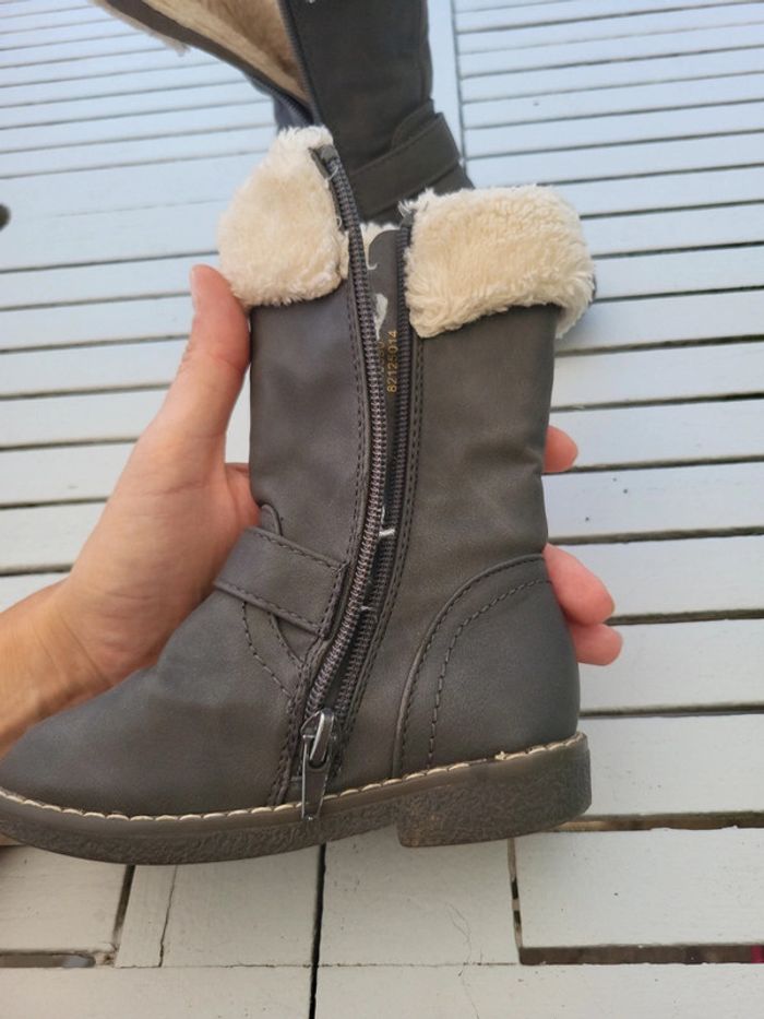Bottes grise fourrées - photo numéro 4