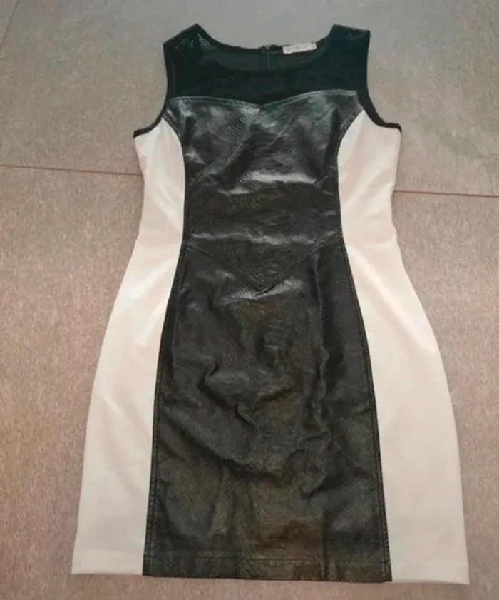 Robe sans manches chic femme S 36 NEUVE