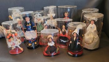 Plusieurs Poupées collection marque mélangé 3€ unité