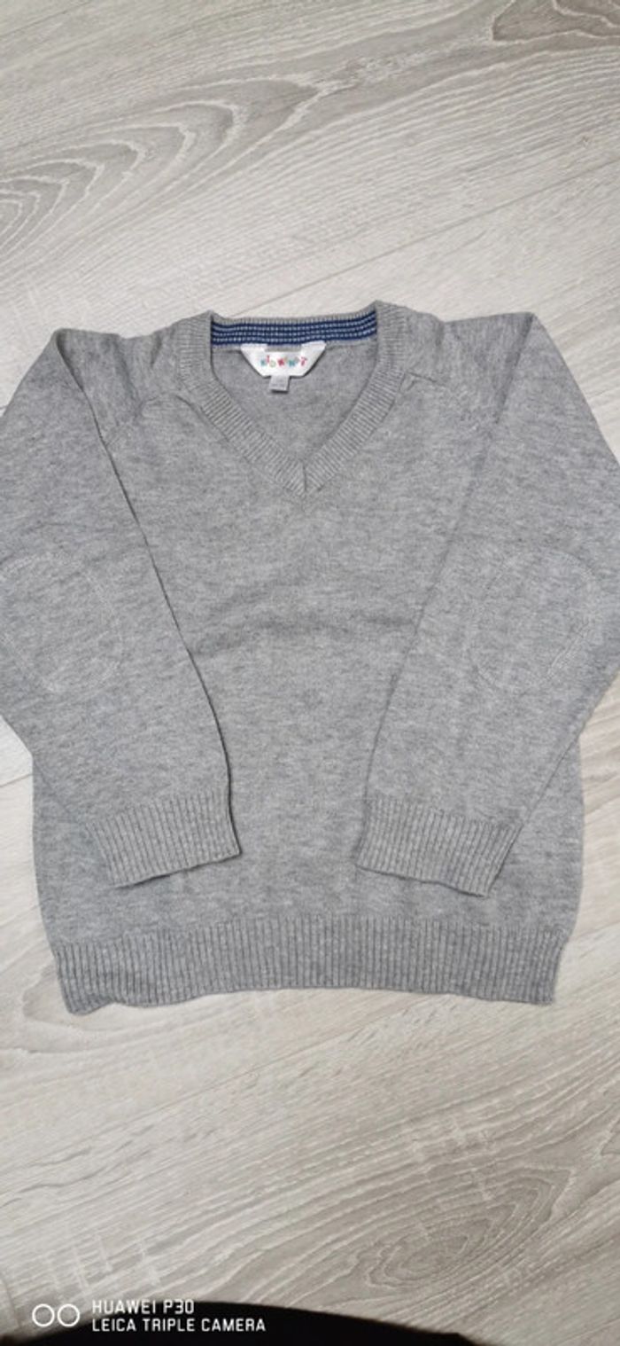 Pull manches longues col v