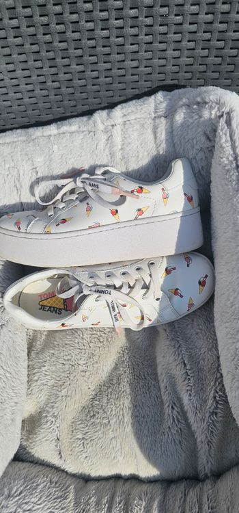 Basket cuir Tommy hilfiger pointure 40