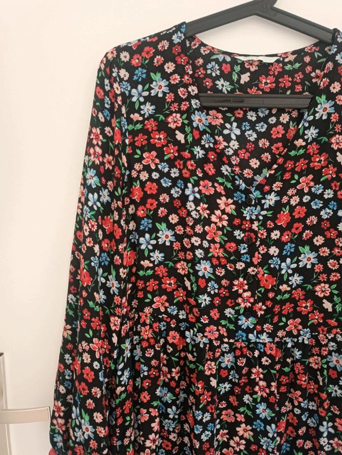 Robe chemise noire légère fleurie Taille L Only Neuf