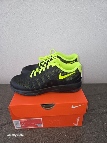 Baskets garçon Nike Air neuves