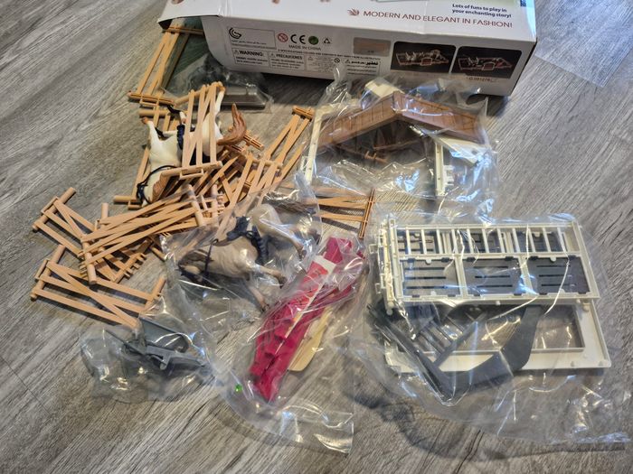 Club hippique écurie chevaux avec figurines, chevaux et accessoires - photo numéro 3