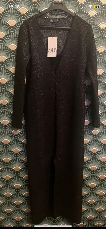 Très belle robe noire, bustier intégrée Zara, taille L