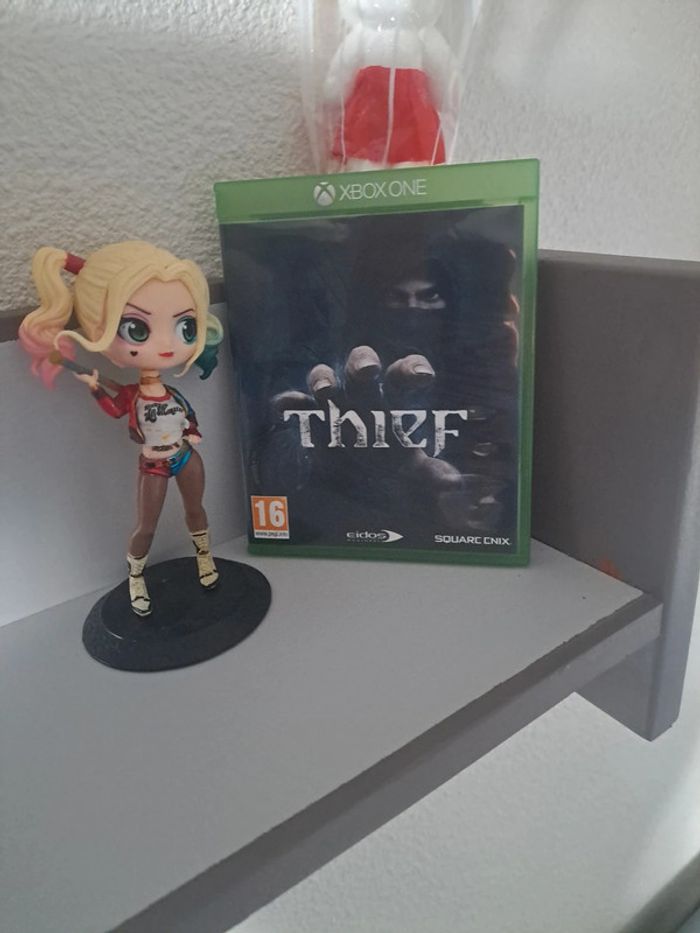 Jeu xbox one thief comme neuf