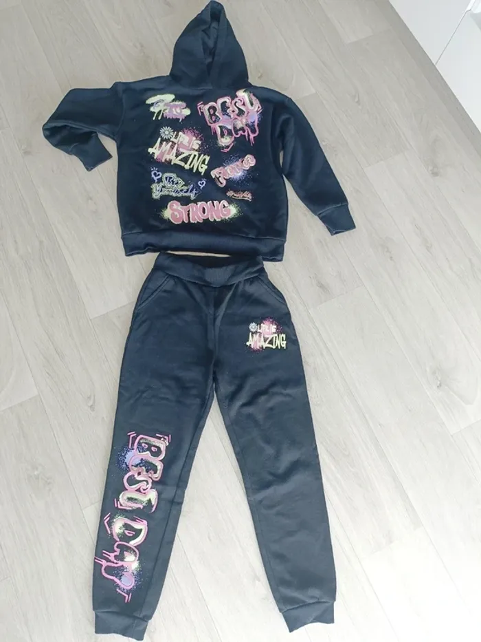 Ensemble    jogging enfant