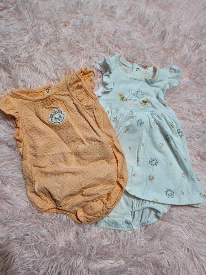 Lot 2 barboteuses disney - photo numéro 2