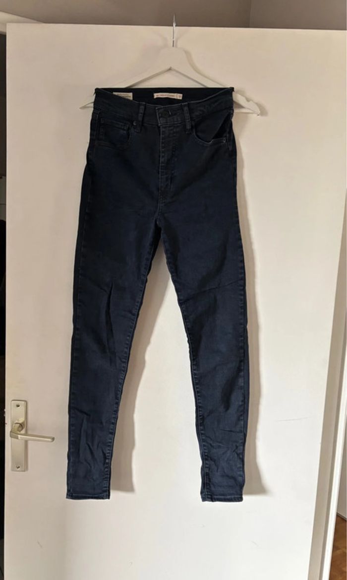 Jean Levis Mile High Super Skinny bleu marine W27