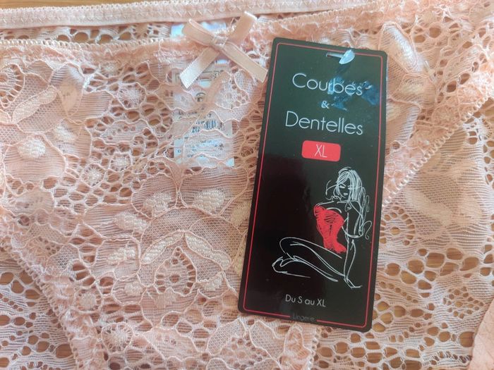 Culotte neuve Courbes et dentelles XL 42 - photo numéro 3