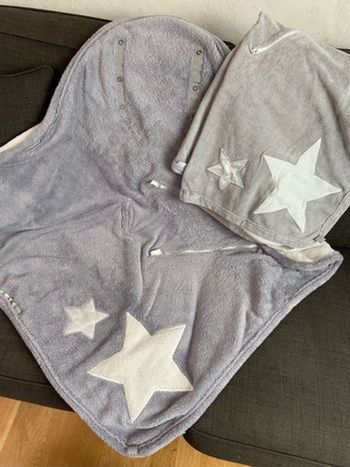 Lot de 2 couvertures carrées