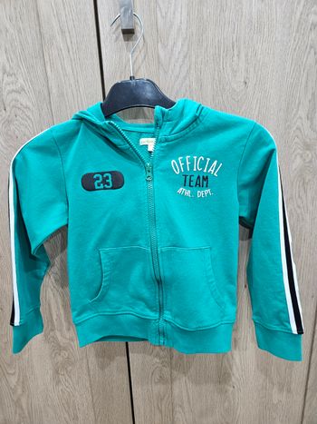 gilet zippé 8ans