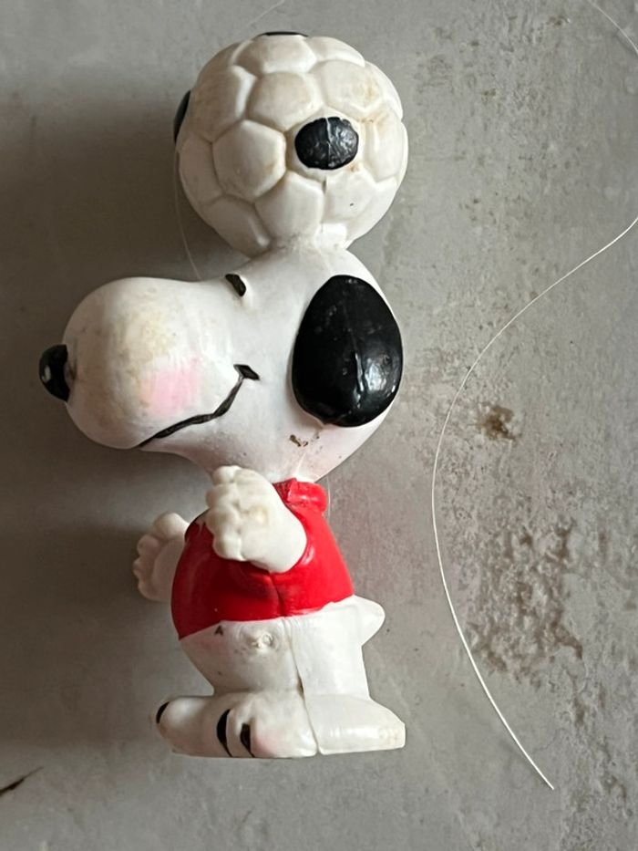 Figurine vintage de Snoopy - photo numéro 2