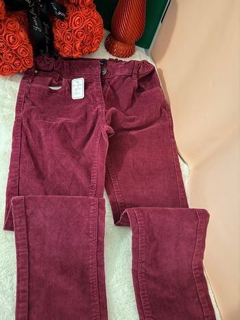 Pantalon velours côtelé bordeaux – Taille 12 ans – 5€