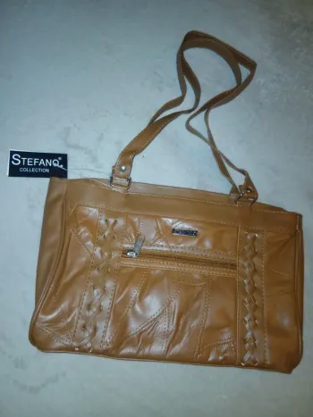 Petit sac a main marron ( Neuf )