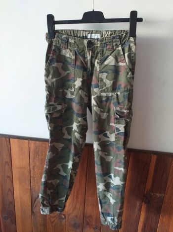 Pantalon skinny motif camouflage