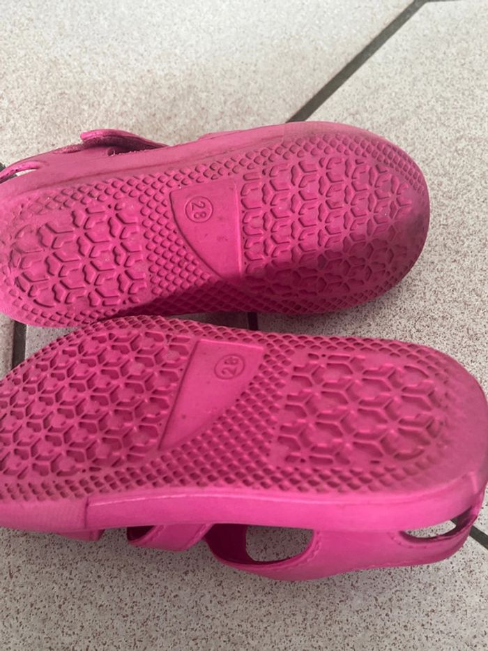 Chaussures de plage ou de balade pointure 28 - photo numéro 4