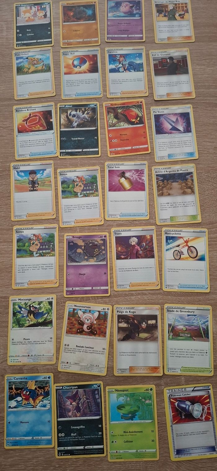 Lot 7 : 28 cartes Pokémon – Dresseurs + Pokémon – bon état - photo numéro 3