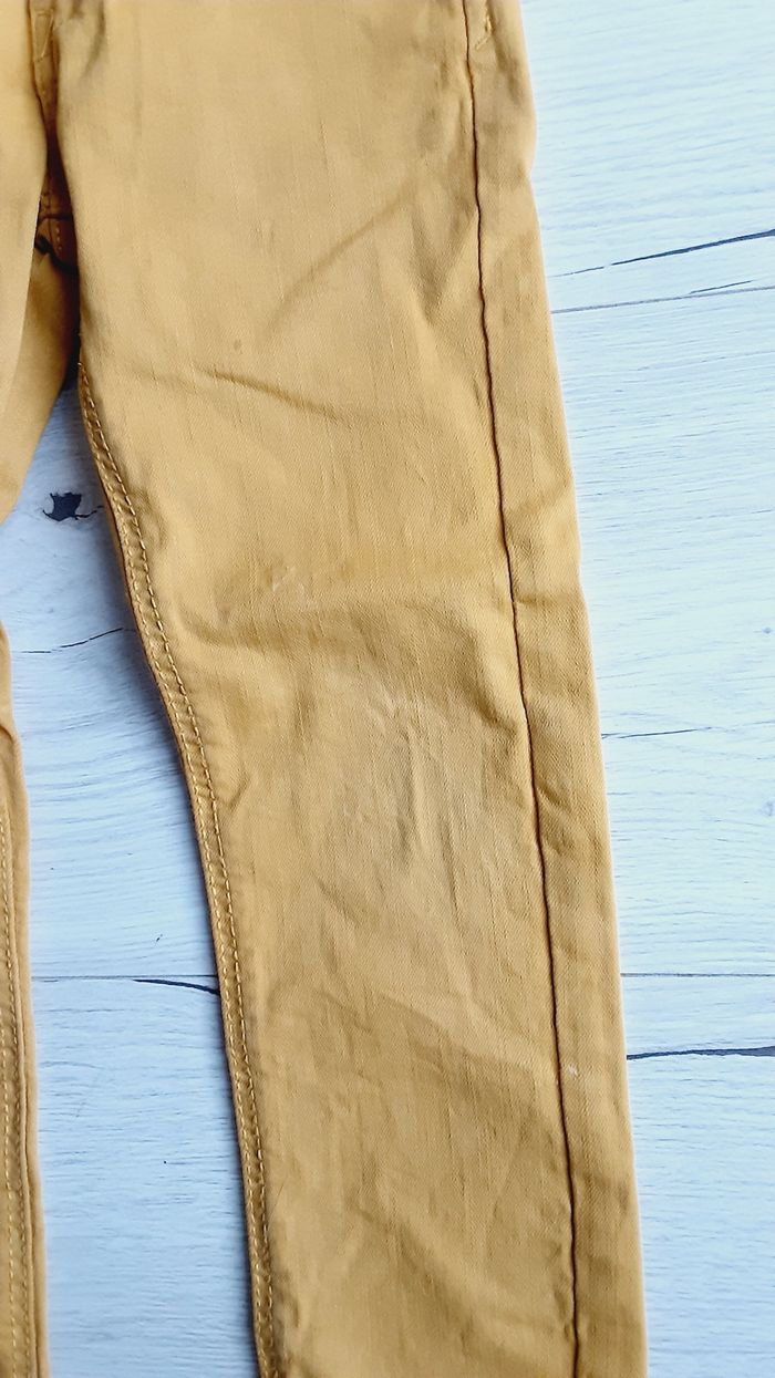 Vêtement garçon pantalon jean moutarde Okaïdi skinny 5 ans - photo numéro 2