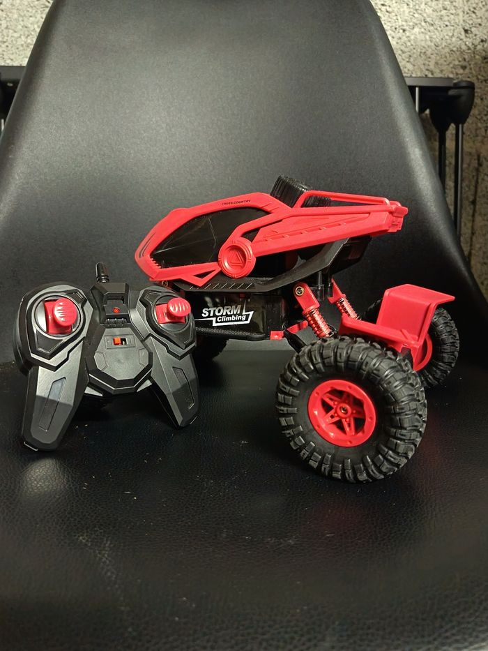 Voiture télécommandée