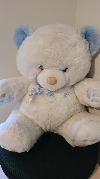 Doudou Peluche ours blanc bleu BOULGOM