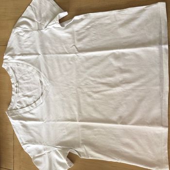 Tee shirt
