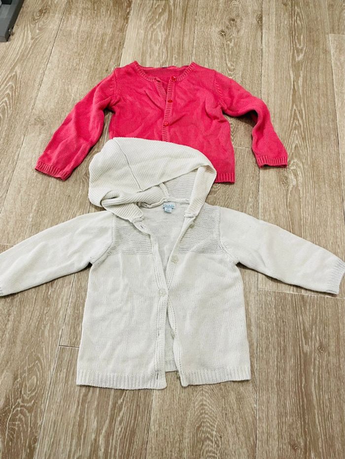 Lot de 2 gilets 18 mois